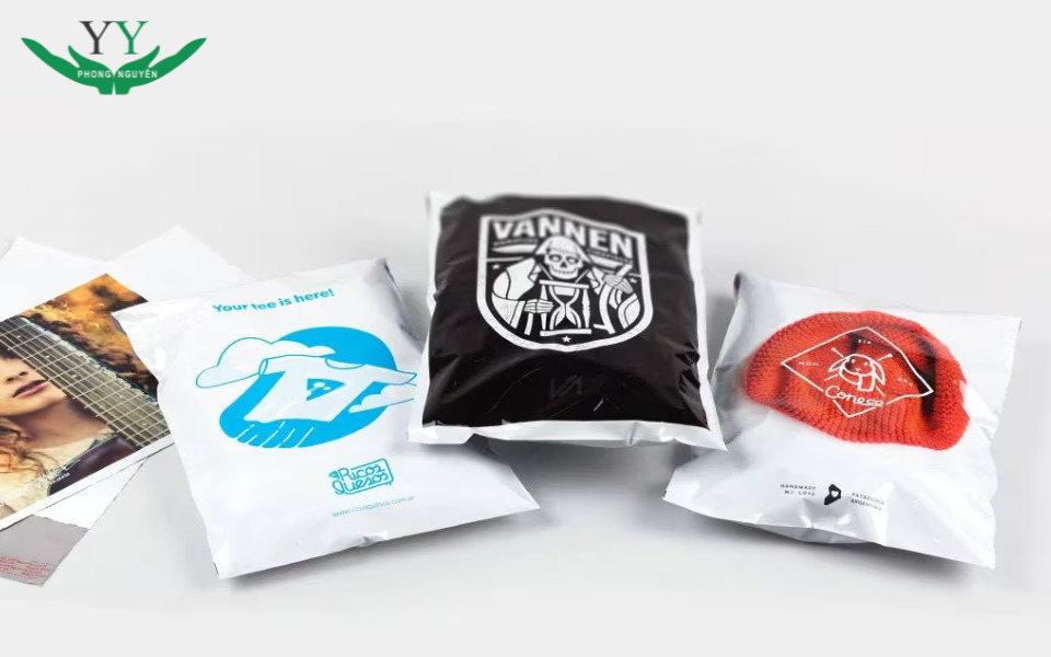 polymailer for clothes