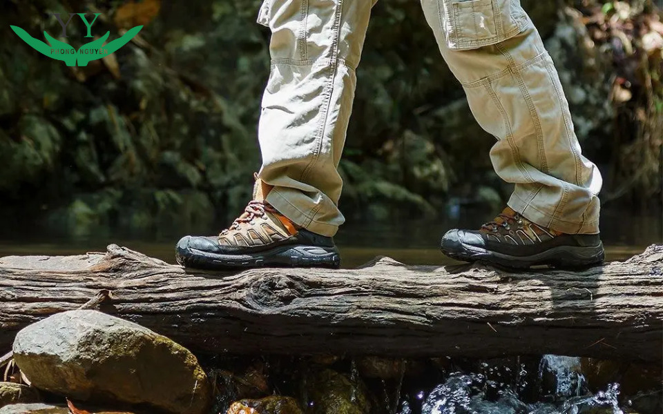 choosing walking shoes