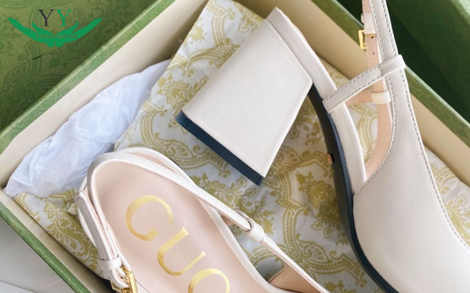 giấy gói in logo thương hiệu