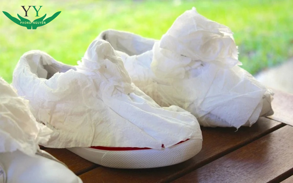 vệ sinh giày đế EVA